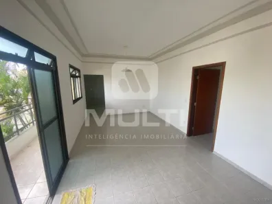 Apartamento com 3 Quartos para alugar, 100m² no Santa Mônica, Uberlândia