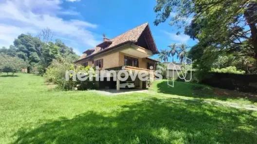 Casa com 3 Quartos à venda, 342m² no Braúnas, Belo Horizonte