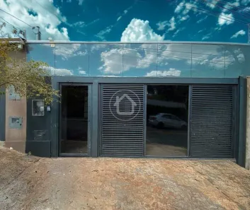 Sobrado com 3 Quartos à venda, 157m² no Jardim Mansur, Campo Grande