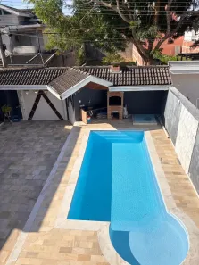 Sobrado com 4 Quartos para alugar, 250m² no Loteamento Villa Branca, Jacareí