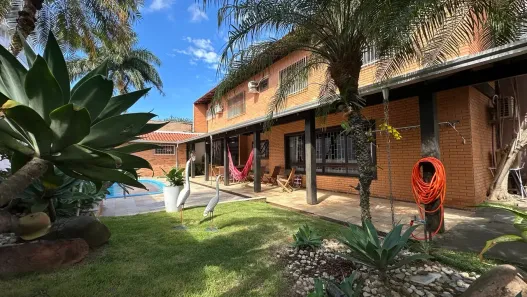Casa com 5 Quartos para venda ou aluguel, 300m² no Cabeçudas, Itajaí