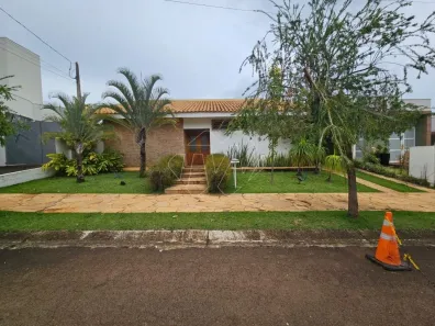 Casa de Condomínio com 4 Quartos à venda, 213m² no Parque Residencial Damha, Araraquara