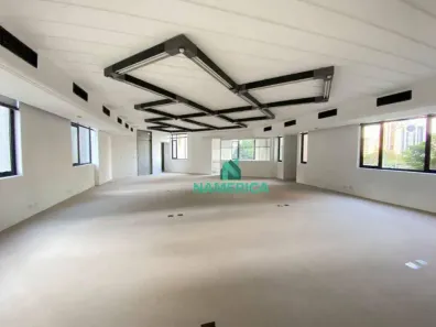 Sala Comercial para alugar, 140m² no Cidade Monções, São Paulo