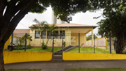 Casa com 4 Quartos à venda, 204m² no Monte Castelo, Campo Grande