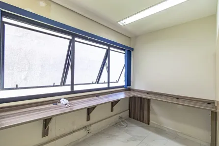 Ponto Comercial com 3 Quartos para alugar, 38m² no Liberdade, São Paulo