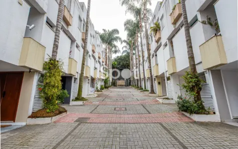Casa com 2 Quartos à venda, 140m² no Real Parque, São Paulo