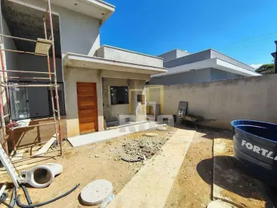 Casa com 3 Quartos à venda, 74m² no Extensão do Bosque, Rio das Ostras