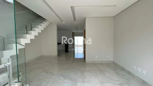 Casa com 3 Quartos à venda, 124m² no Grand Ville, Uberlândia
