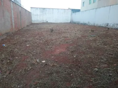Lote/Terreno à venda, 360m² no Santa Mônica, Uberlândia