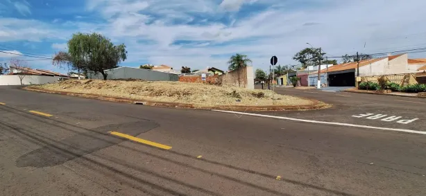 Lote/Terreno à venda, 363m² no Califórnia, Londrina