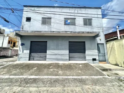 Casa com 2 Quartos para alugar, 50m² no Emaús, Parnamirim