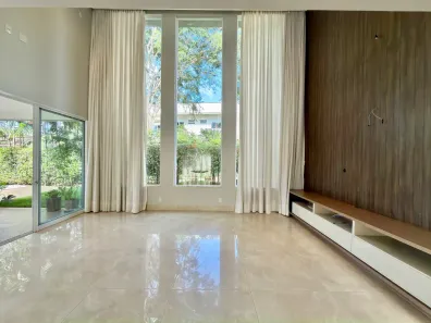 Casa de Condomínio com 4 Quartos à venda, 370m² no Jardins Verona, Goiânia