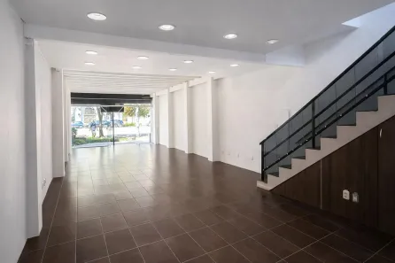 Sala Comercial para alugar, 200m² no Boa Vista, Porto Alegre