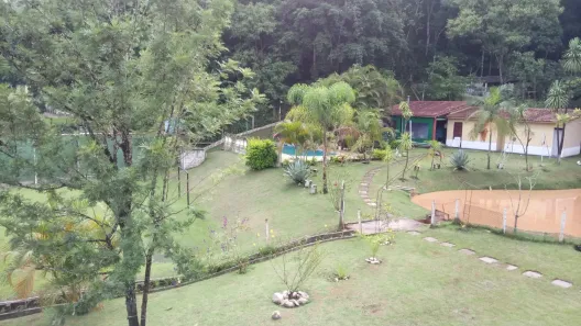 Fazenda/Sítio com 5 Quartos à venda, 241m² no , Mairinque