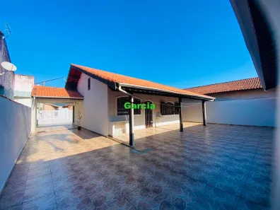 Casa com 2 Quartos à venda, 172m² no Jardim Peruíbe, Peruíbe