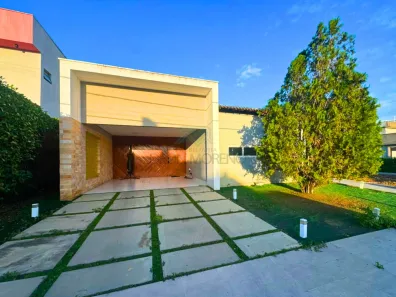 Casa de Condomínio com 4 Quartos à venda, 250m² no Senador Arnon de Melo, Arapiraca