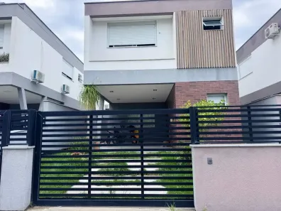 Casa com 3 Quartos à venda, 144m² no Campeche, Florianópolis