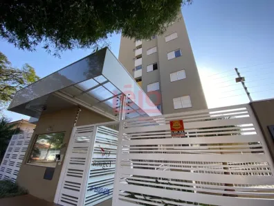 Apartamento com 2 Quartos para alugar, 55m² no Zona 07, Maringá