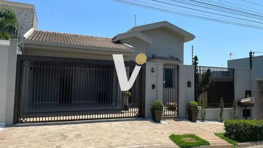 Casa com 3 Quartos à venda, 210m² no Parque Residencial Carandá, Presidente Prudente