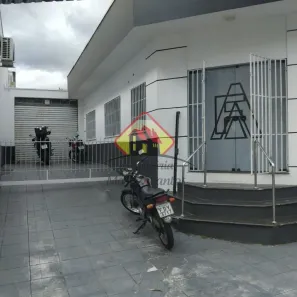 Sala Comercial para alugar, 320m² no Centro, Taubaté