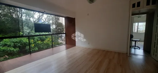 Apartamento com 2 Quartos à venda, 61m² no Vila Ipiranga, Porto Alegre