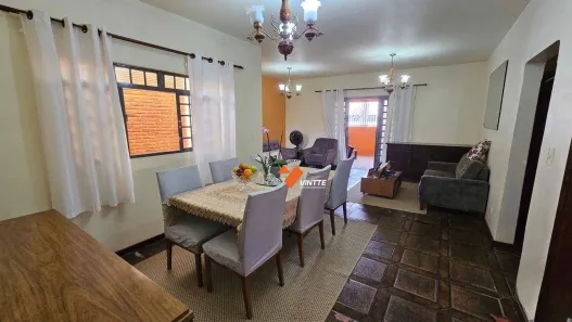 Casa com 5 Quartos à venda, 278m² no Centro, Presidente Prudente