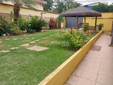Casa com 3 Quartos à venda, 330m² no Havaí, Belo Horizonte