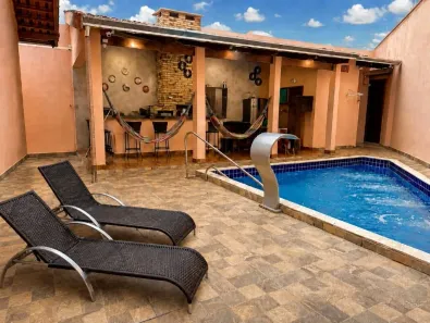 Casa com 5 Quartos à venda, 320m² no Parque Acalanto, Goiânia