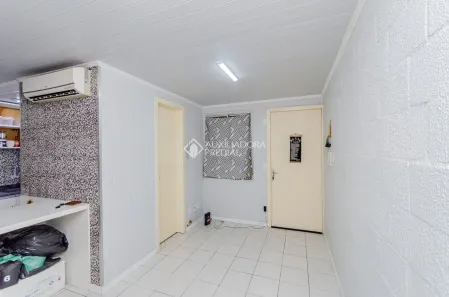 Apartamento com 2 Quartos para alugar, 37m² no Rubem Berta, Porto Alegre