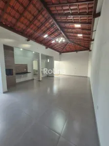 Casa com 2 Quartos à venda, 112m² no Laranjeiras, Uberlândia