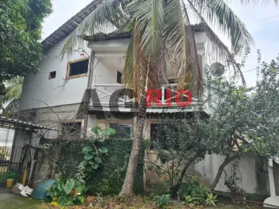 Casa de Condomínio com 4 Quartos à venda, 196m² no Realengo, Rio de Janeiro