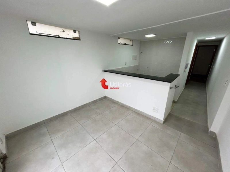 Apartamento com 2 quartos — Sagrada Família, Belo Horizonte
