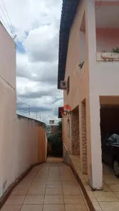 Sobrado com 4 Quartos à venda, 368m² no Setor Perim, Goiânia