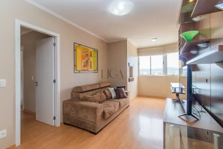 Apartamento com 3 Quartos para alugar, 76m² no Santana, Porto Alegre