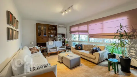 Casa com 3 Quartos à venda, 214m² no Chácara das Pedras, Porto Alegre