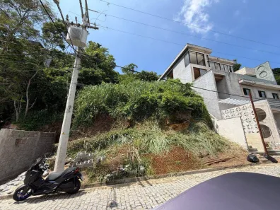 Lote/Terreno à venda, 455m² no Charitas, Niterói