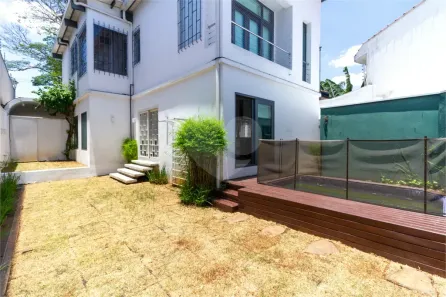Casa com 3 Quartos para alugar, 450m² no Jardim Europa, São Paulo