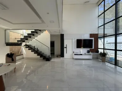 Sobrado com 4 Quartos à venda, 240m² no Residencial Recanto das Emas, Goiânia
