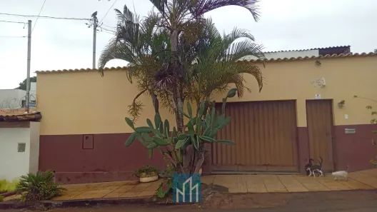 Casa com 2 Quartos à venda, 100m² no Jardim Candelária, Divinópolis