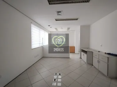 Sala Comercial com 4 Quartos para alugar, 70m² no Água Branca, São Paulo