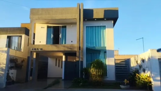 Casa de Condomínio com 5 Quartos à venda, 240m² no Residencial Villa Suiça, Cidade Ocidental
