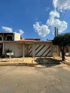 Casa com 3 Quartos à venda, 163m² no Jardim Campos Salles, Cosmópolis