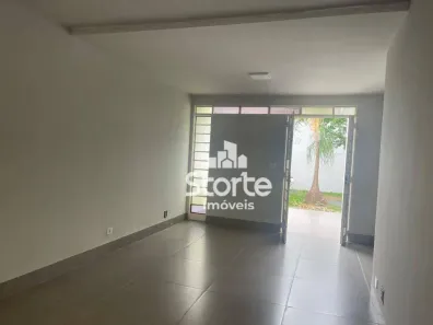 Casa com 3 Quartos à venda, 152m² no Vigilato Pereira, Uberlândia