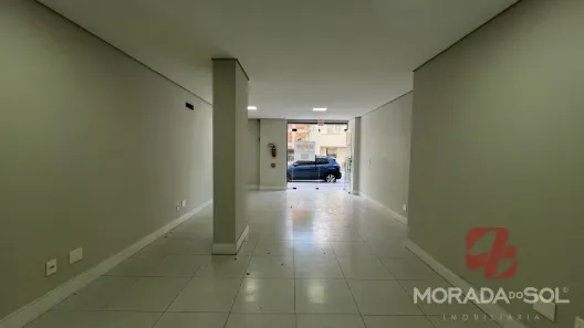 Sala Comercial para alugar, 47m² no Morretes, Itapema