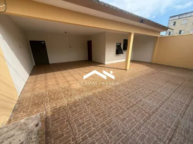 Casa com 3 Quartos para alugar, 170m² no Santa Mônica, Uberlândia