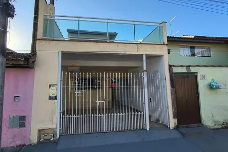 Casa com 3 Quartos para alugar, 135m² no Praia das Palmeiras, Caraguatatuba