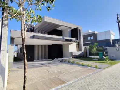 Casa de Condomínio com 3 Quartos à venda, 344m² no Cidade Alpha, Eusébio