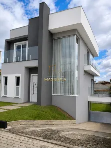 Sobrado com 4 Quartos à venda, 312m² no Xaxim, Curitiba