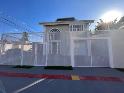Sobrado com 2 Quartos à venda, 320m² no Vila Planalto, Campo Grande
