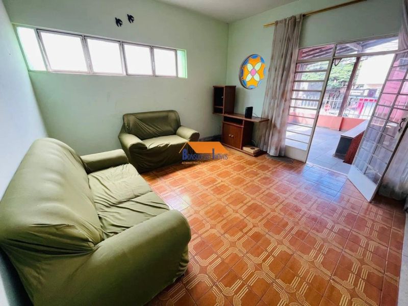 Casa com 3 quartos — Bom Jesus, Belo Horizonte